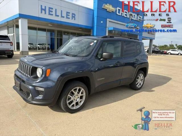 2022 Jeep Renegade Latitude 4x4 for sale in El Paso, IL