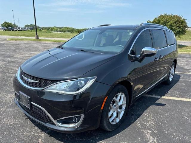2020 Chrysler Pacifica Limited for sale in Odessa, MO