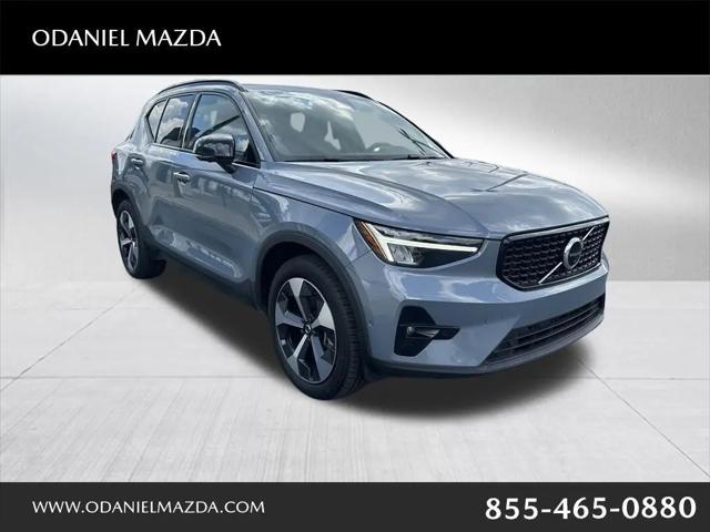 2023 Volvo XC40 B5 Ultimate Dark Theme for sale in Fort Wayne, IN