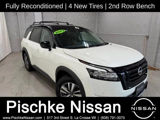 2023 Nissan Pathfinder SL 4WD for sale in La Crosse, WI
