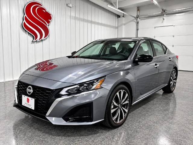 2023 Nissan Altima SL FWD for sale in Evansville, IN