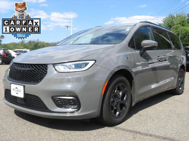 2023 Chrysler Pacifica Hybrid Touring L for sale in Abington, MA