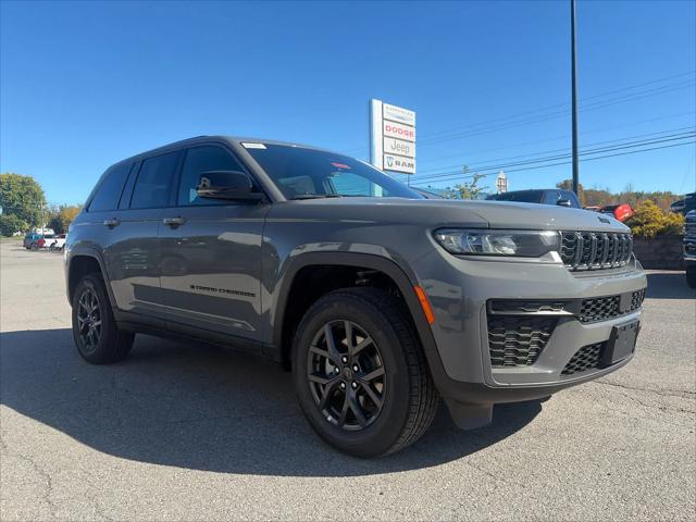 2027 Jeep Grand Cherokee Laredo Altitude for sale in Potsdam, NY