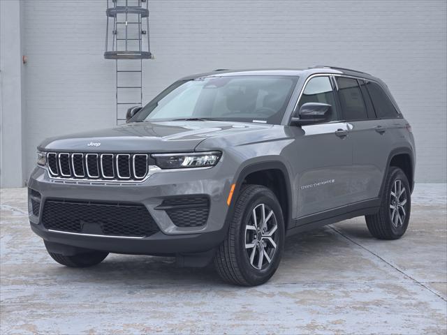2027 Jeep Grand Cherokee Laredo X