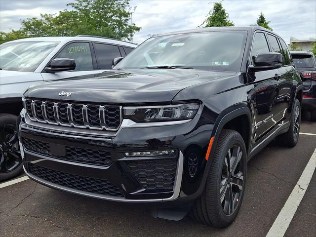 2027 Jeep Grand Cherokee GRAND CHEROKEE LIMITED 4X4