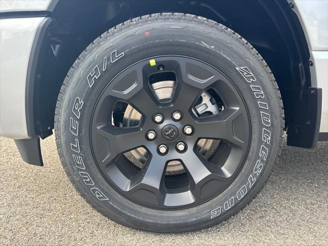 2027 RAM Ram 1500 RAM 1500 EXPRESS QUAD CAB 4X4 64 BOX