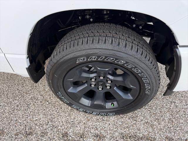 2027 RAM Ram 1500 RAM 1500 EXPRESS QUAD CAB 4X4 64 BOX 2027 RAM Ram 1500 RAM 1500 EXPRESS QUAD CAB 4X4 64 BOX