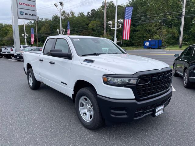 2027 RAM Ram 1500 RAM 1500 TRADESMAN QUAD CAB 4X4 64 BOX
