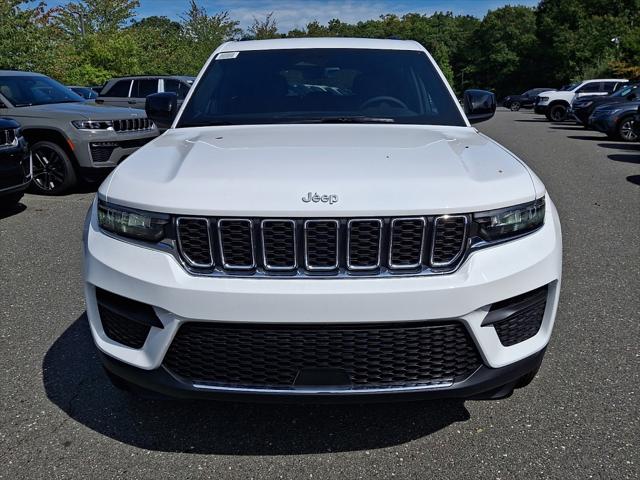 2027 Jeep Grand Cherokee GRAND CHEROKEE LAREDO X 4X4 2027 Jeep Grand Cherokee GRAND CHEROKEE LAREDO X 4X4