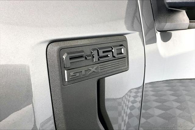 2023 Ford F-150 XL - Photo 14