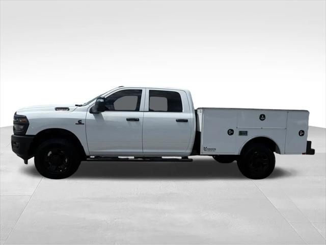 2026 RAM Ram 3500 RAM 3500 TRADESMAN CREW CAB 4X4 8 BOX