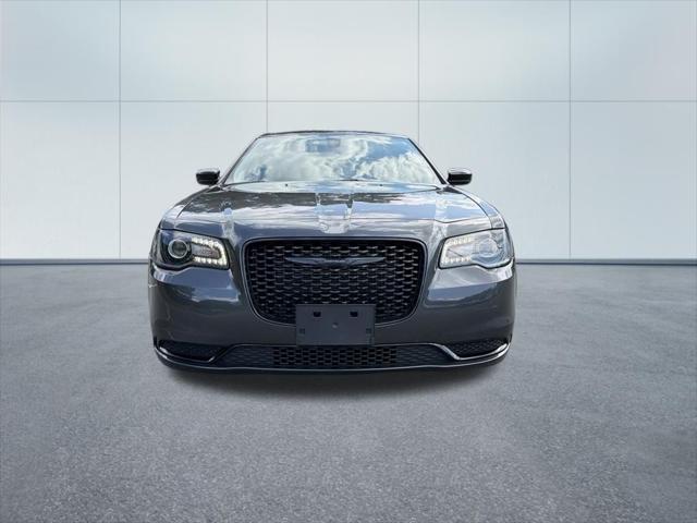 2023 Chrysler 300 Touring