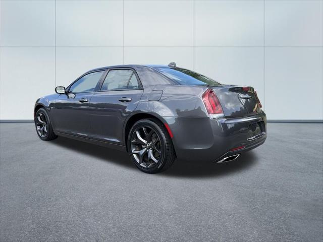 2023 Chrysler 300 Touring