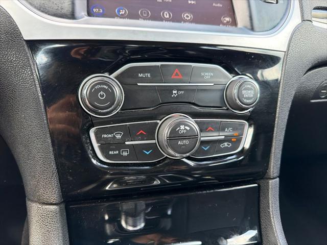2023 Chrysler 300 Touring