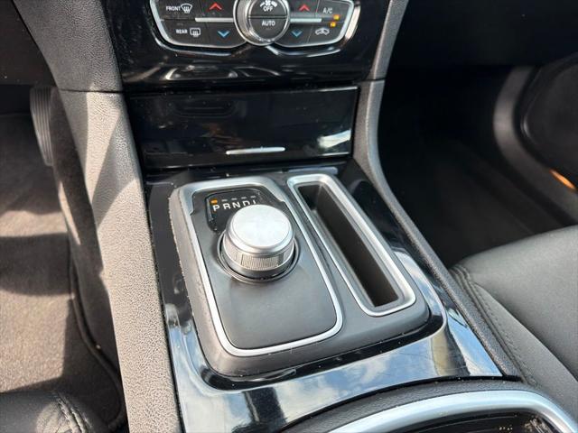 2023 Chrysler 300 Touring