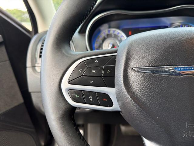 2023 Chrysler 300 Touring