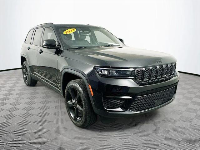 2023 Jeep Grand Cherokee Altitude 4x4 for sale in Toledo, OH