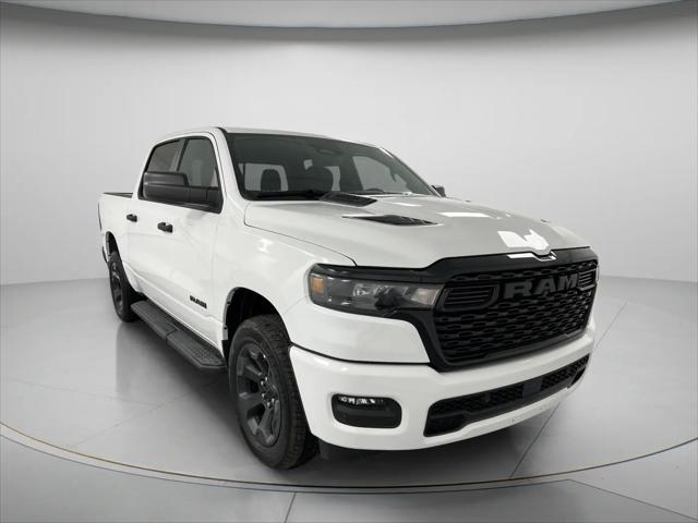 2026 Ram 1500 Express Crew Cab 4x4 57 Box