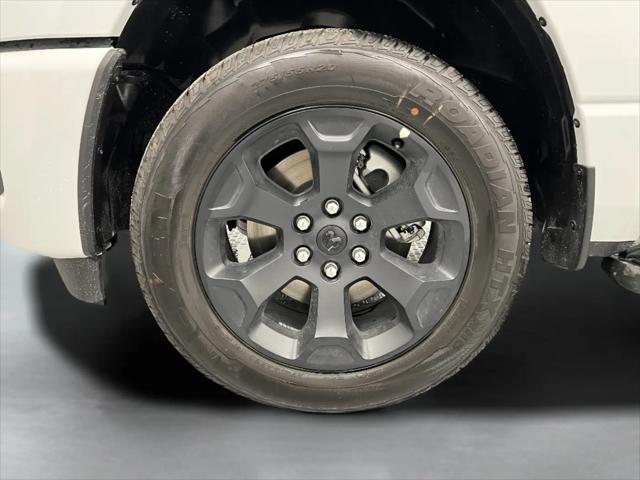 2026 Ram 1500 Express Crew Cab 4x4 57 Box