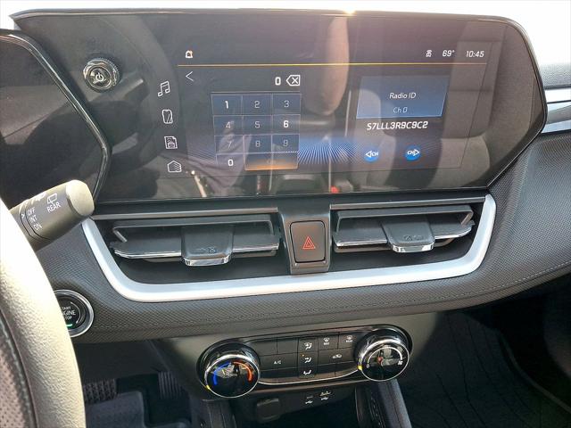 2025 Chevrolet Trailblazer LS - Photo 14