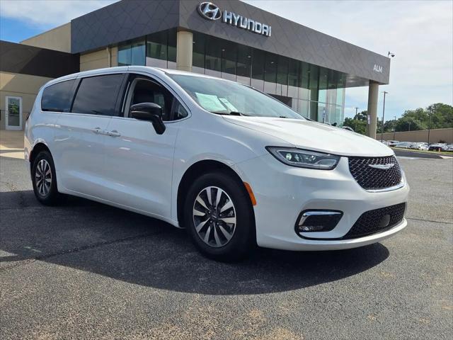2024 Chrysler Pacifica Hybrid Select for sale in Warner Robins, GA