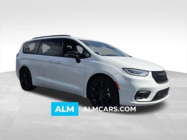 2025 Chrysler Pacifica Limited for sale in Macon, GA