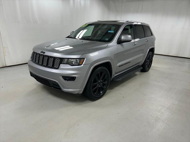 2017 Jeep Grand Cherokee Altitude 4x4 2017 Jeep Grand Cherokee Altitude 4x4