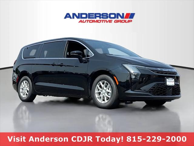 2027 Chrysler Pacifica Select for sale in Rockford, IL
