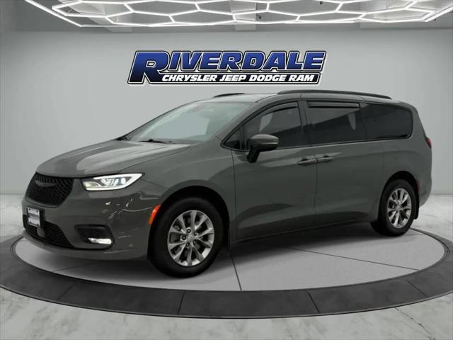 2023 Chrysler Pacifica Touring L AWD