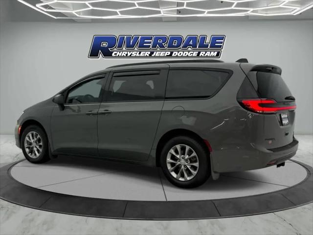 2023 Chrysler Pacifica Touring L AWD