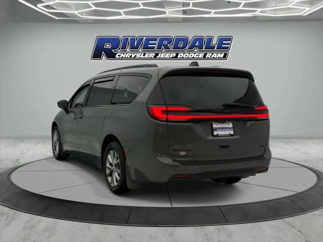 2023 Chrysler Pacifica Touring L AWD