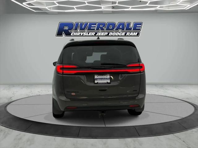 2023 Chrysler Pacifica Touring L AWD
