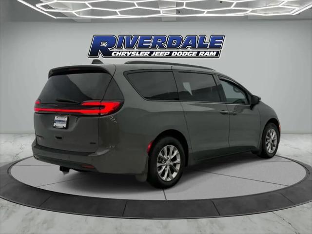 2023 Chrysler Pacifica Touring L AWD
