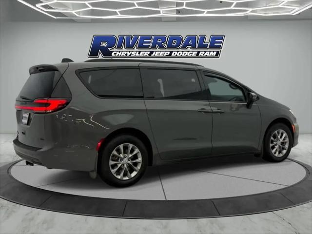 2023 Chrysler Pacifica Touring L AWD