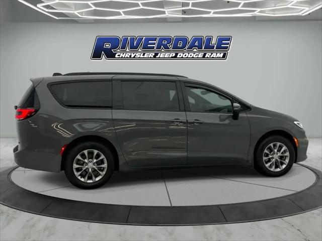 2023 Chrysler Pacifica Touring L AWD