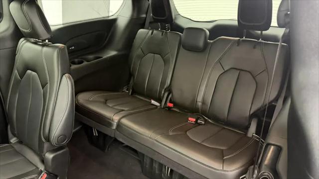2023 Chrysler Pacifica Touring L AWD