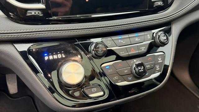 2023 Chrysler Pacifica Touring L AWD