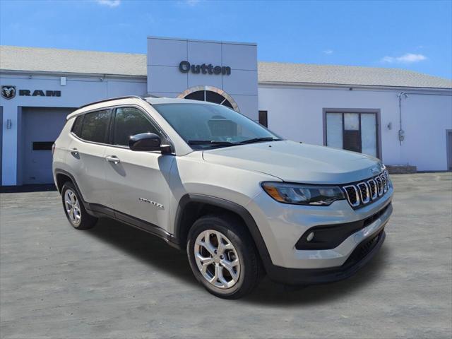 2024 Jeep Compass Latitude 4x4 2024 Jeep Compass Latitude 4x4
