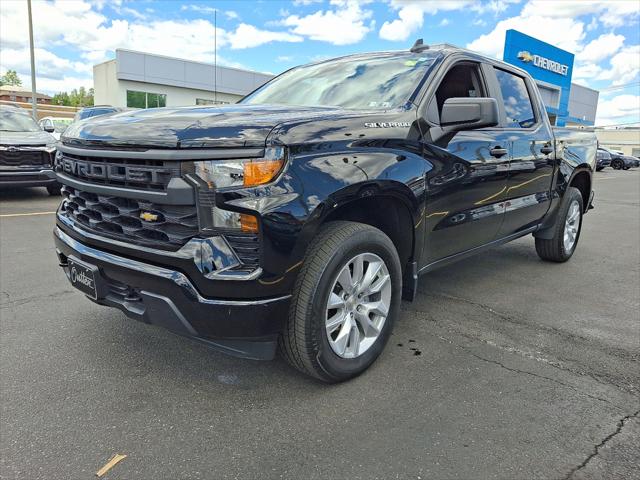 2023 Chevrolet Silverado 1500 4WD Crew Cab Short Bed Custom 2023 Chevrolet Silverado 1500 4WD Crew Cab Short Bed Custom