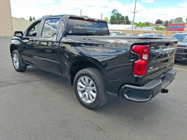 2023 Chevrolet Silverado 1500 4WD Crew Cab Short Bed Custom 2023 Chevrolet Silverado 1500 4WD Crew Cab Short Bed Custom