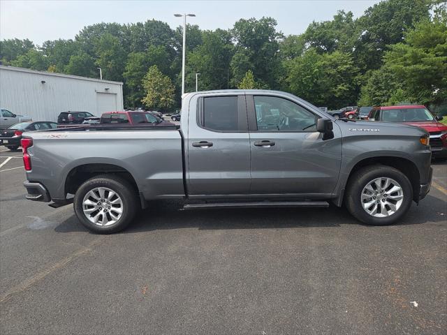 2021 Chevrolet Silverado 1500 4WD Double Cab Standard Bed Custom 2021 Chevrolet Silverado 1500 4WD Double Cab Standard Bed Custom