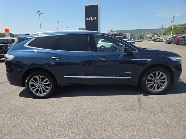 2023 Buick Enclave Avenir AWD 2023 Buick Enclave Avenir AWD