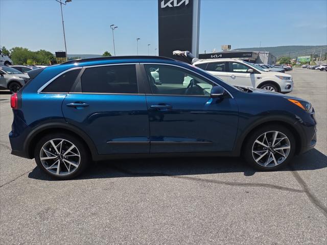 2022 Kia Niro Touring SE 2022 Kia Niro Touring SE