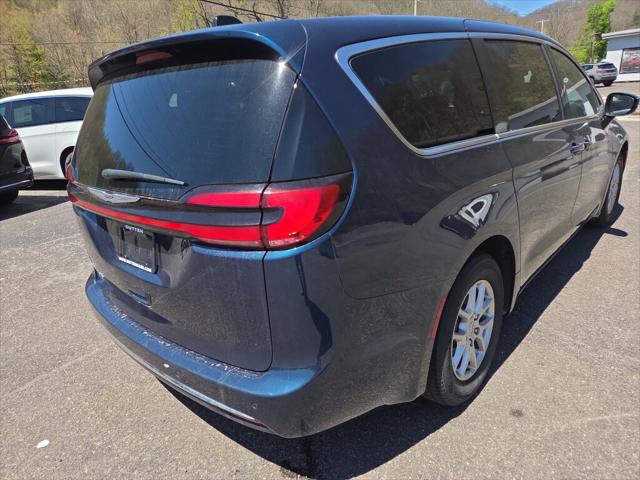 2025 Chrysler Pacifica Select 2025 Chrysler Pacifica Select