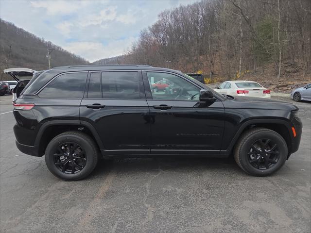 2026 Jeep Grand Cherokee GRAND CHEROKEE LAREDO ALTITUDE 4X4 2026 Jeep Grand Cherokee GRAND CHEROKEE LAREDO ALTITUDE 4X4