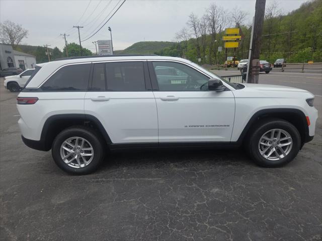 2026 Jeep Grand Cherokee GRAND CHEROKEE LAREDO X 4X4 2026 Jeep Grand Cherokee GRAND CHEROKEE LAREDO X 4X4
