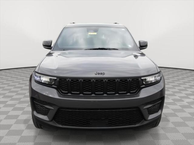 2023 Jeep Grand Cherokee Altitude 4x4 2023 Jeep Grand Cherokee Altitude 4x4