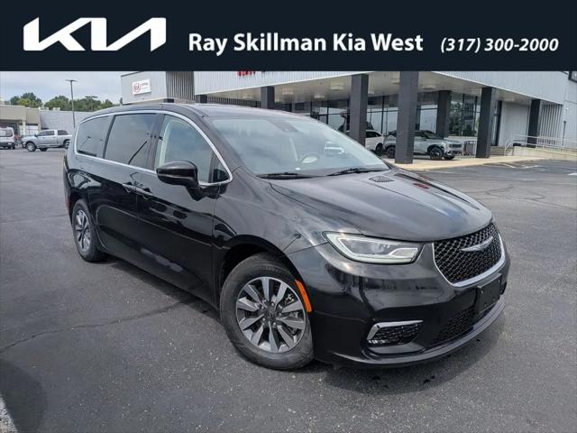 2023 Chrysler Pacifica Hybrid Touring L for sale in Indianapolis, IN