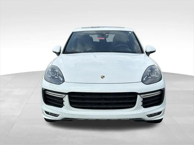 2016 Porsche Cayenne GTS