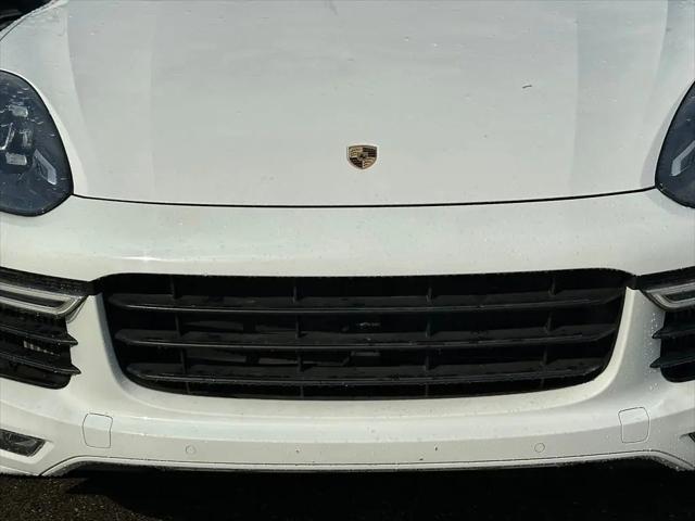 2016 Porsche Cayenne GTS